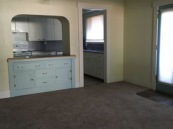 Dining Room with built-ins