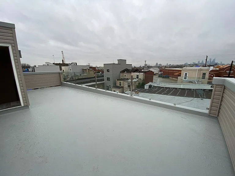 2609 Almond St — Photo 28
