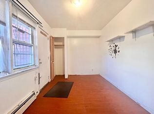 97-11 40th Rd, Corona, NY 11368