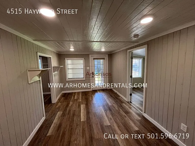 4515 Haywood St N — Photo 3