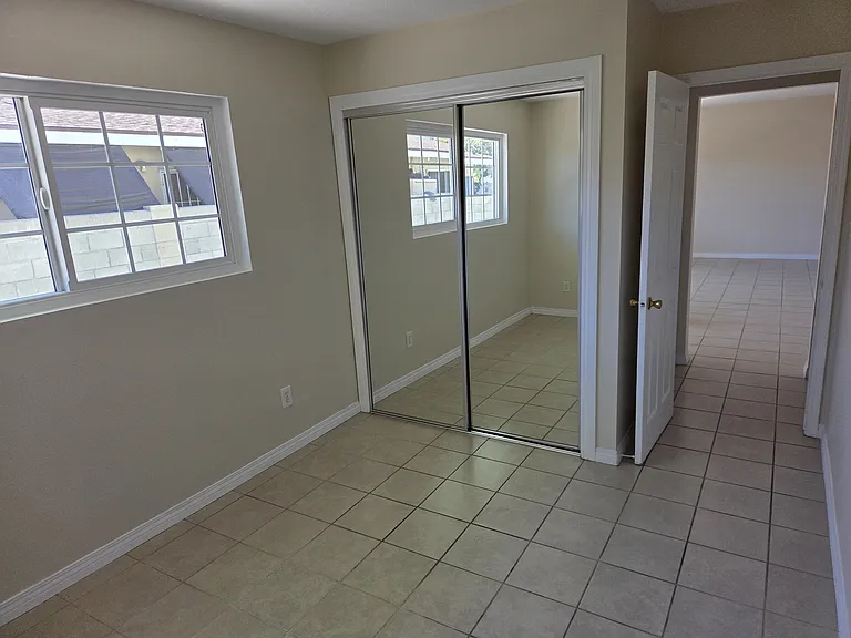1545 Plaza Del Amo #B — Photo 11