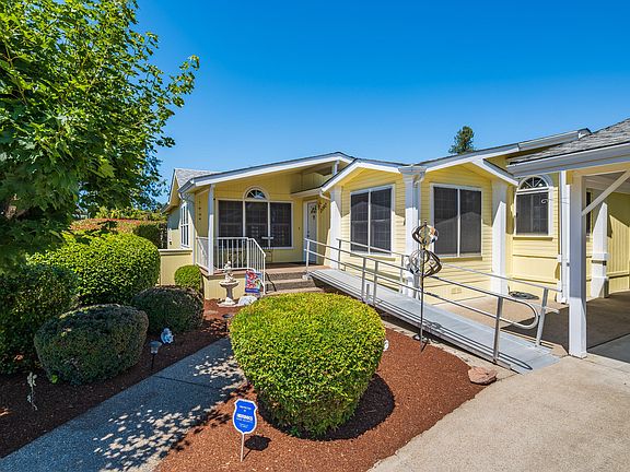 2nd image of 2362 Pine Ct