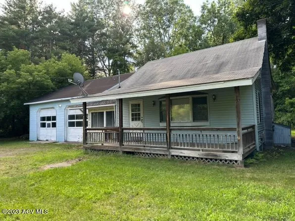 1775 Route 22b, Morrisonville, NY 12962