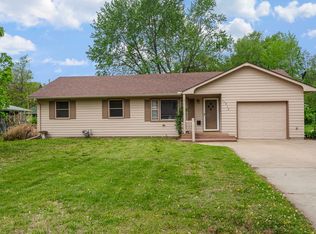 212 S Elm St, Wellsville, KS 66092