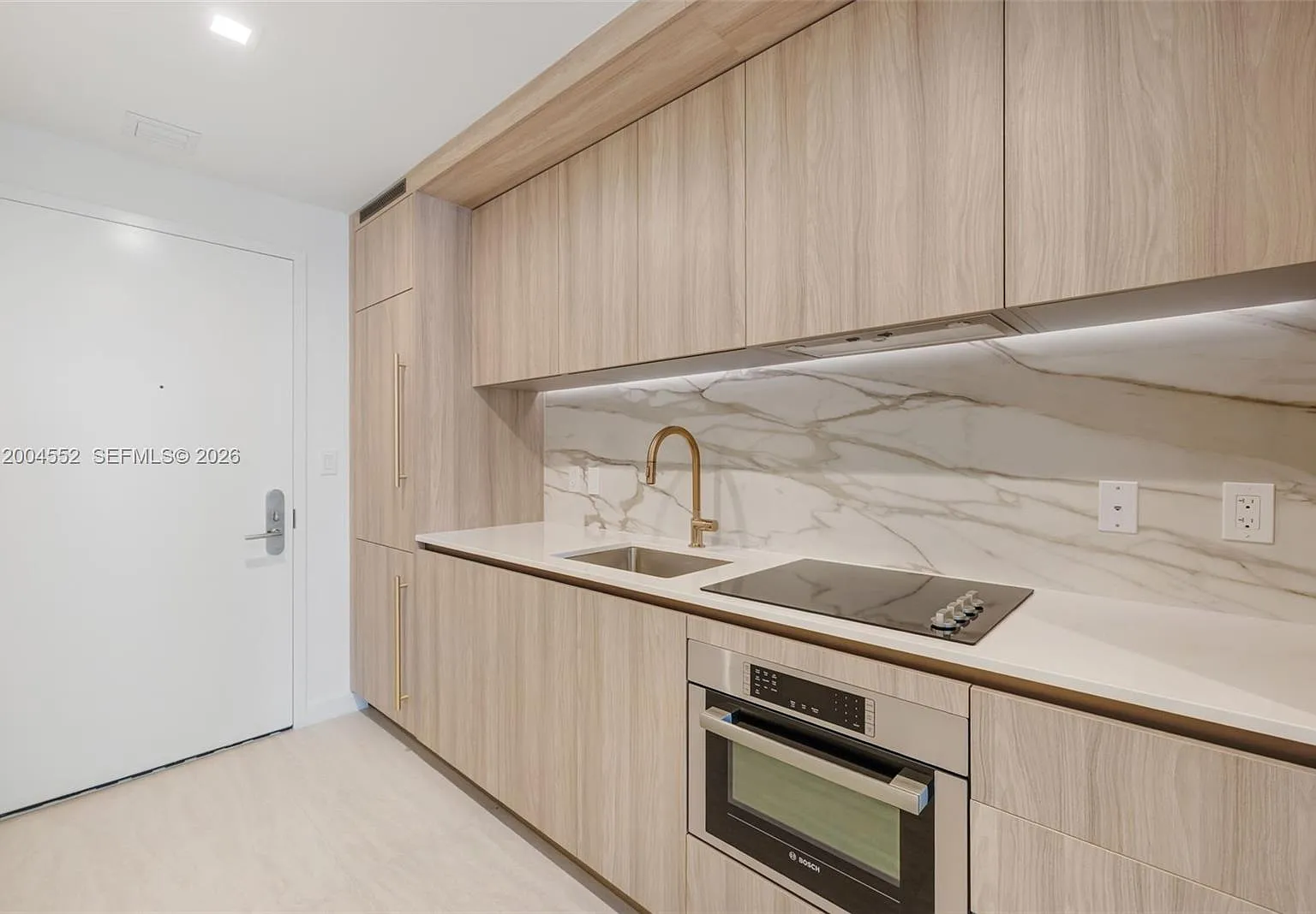 Viceroy Residences — Photo 2
