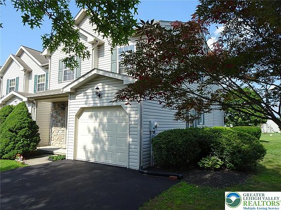 2nd image of 4122 Rexford Dr