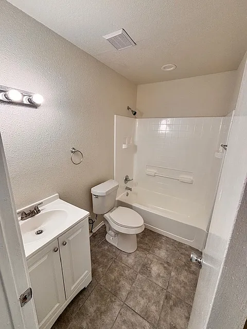 3 bed, 1119 sqft, $1,500 — Photo 4