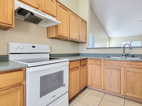 5th image of 16200 W Lupine Ave