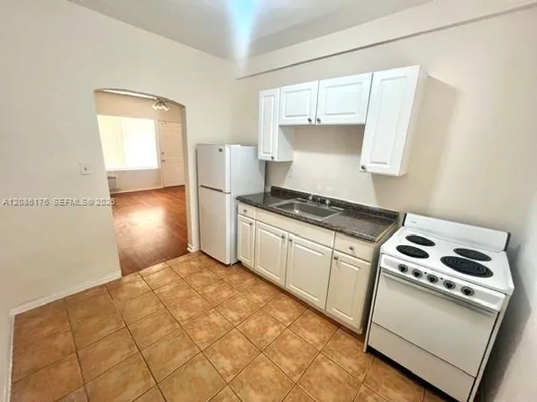 564 NE 66th St #3, Miami, FL 33138