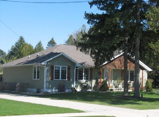 1923 Herman Rd, Manitowoc, WI 54220