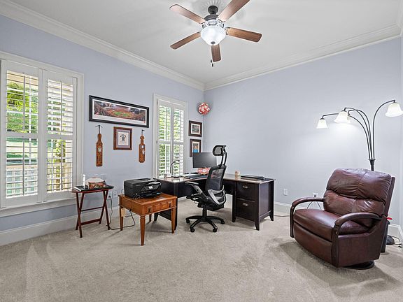 5th image of 525 Chrismill Ln