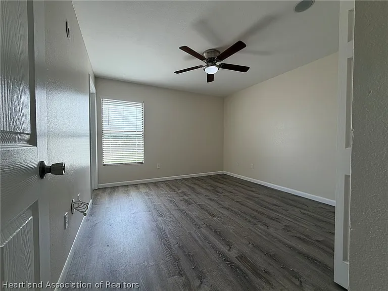 727 Denise Ave — Photo 7