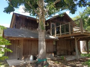 411 Logan St, Luling, TX 78648