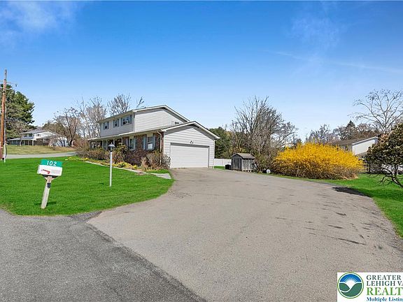 4th image of 102 Valley Stream Rd