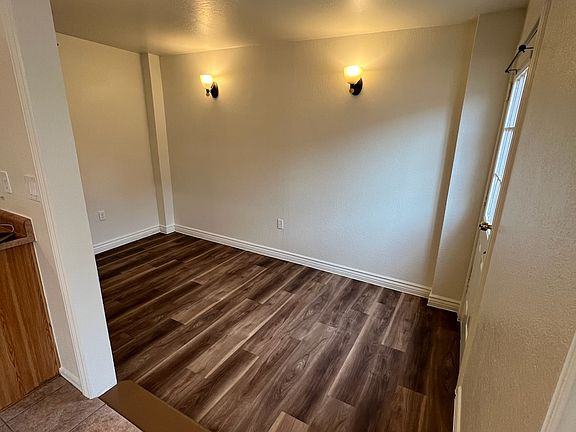 4th image of 5933 N 81st Ave