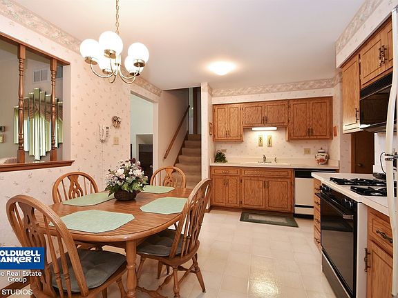 Kitchen / Breakfast Room