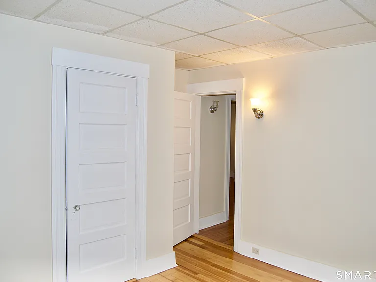 37 Putnam St — Photo 9