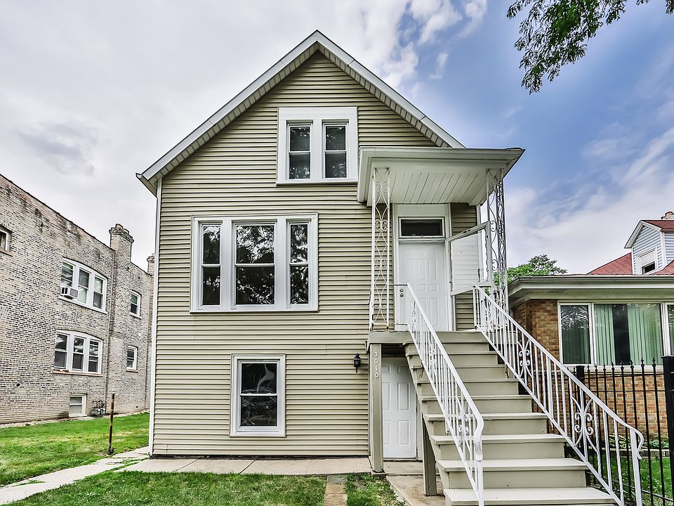 1st image of 3010 N Albany Ave #2