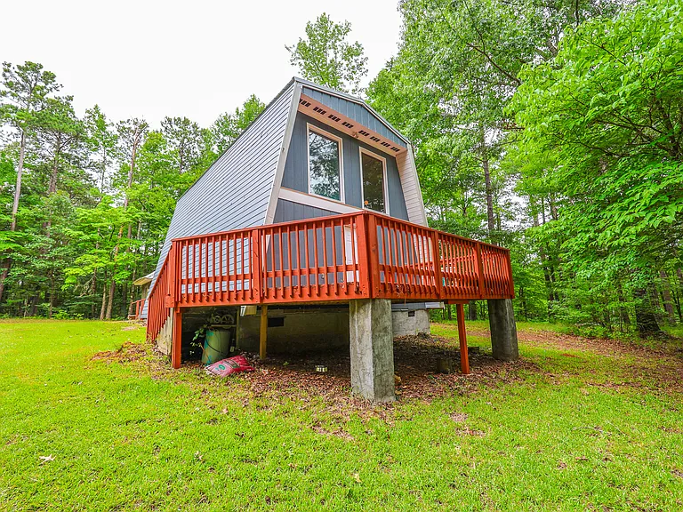 168 Williams Rd — Photo 2