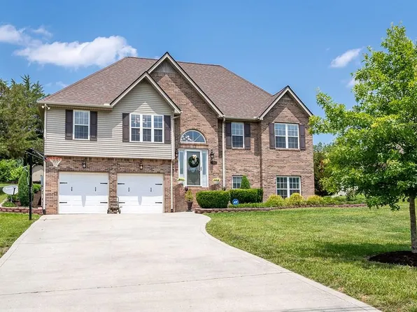 4912 Rocky Point Rd, Cookeville, TN 38506