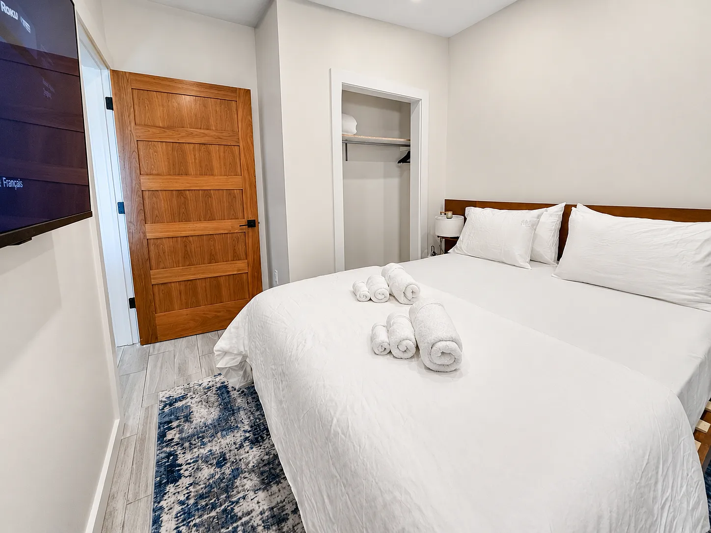 2 bed, 770 sqft, $2,595 — Photo 2