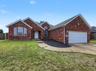 350 Beasley Dr, Centerton, AR 72719