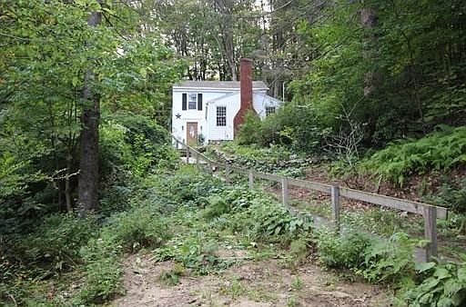 2nd image of 269 Green St