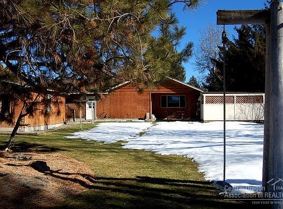 2nd image of 2855 NE Tennessee Ln