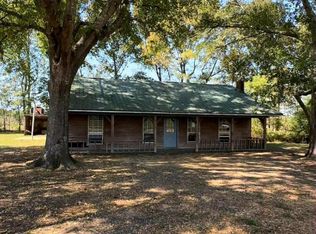 2555 Darracott Rd, West Point, MS 39773
