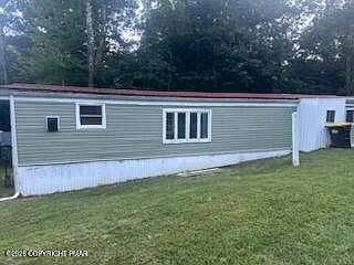 1st image of 4 Cherry Tree Ln