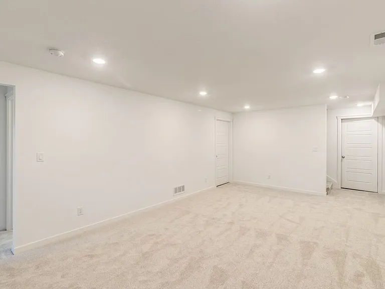 1241 NW Yorktown Dr — Photo 12