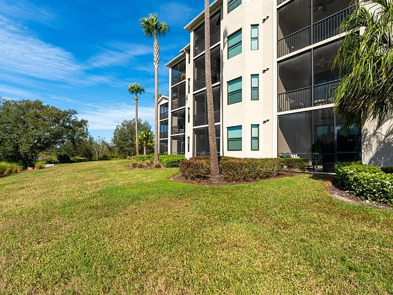 17510 Gawthrop Dr #105 — Photo 29