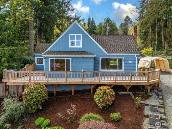 2214 Dogwood Street NE, Tacoma, WA 98422