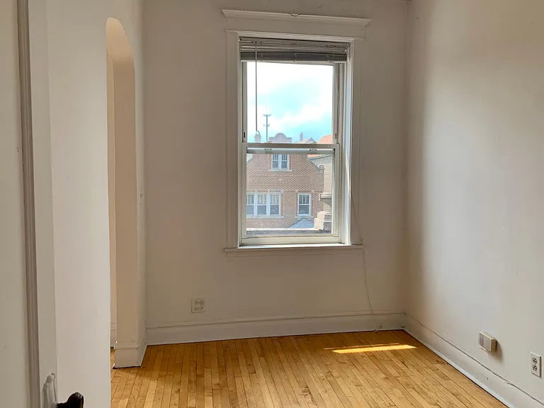 2353 S Whipple St #2F — Photo 13