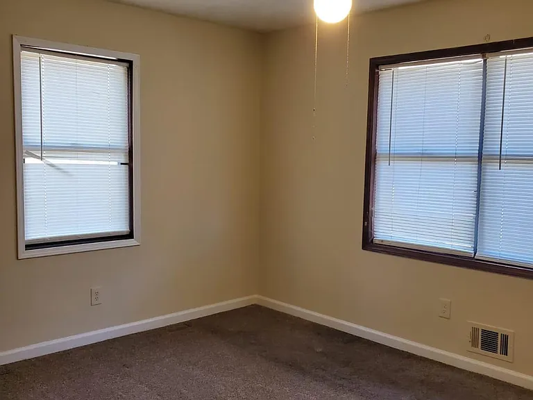 1685 Nutmeg St — Photo 2