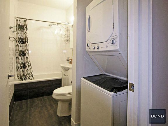 5th image of 3671 Broadway #6