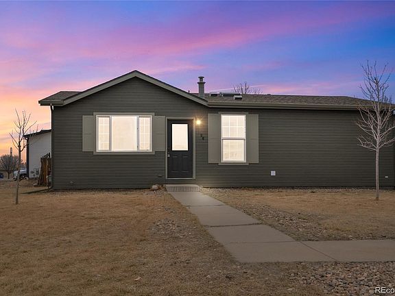 4th image of 682 Meadowlark Lane