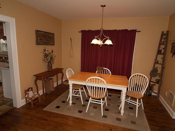 4th image of 5808 Grace Ave