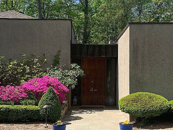 3rd image of 8240 Brill Rd