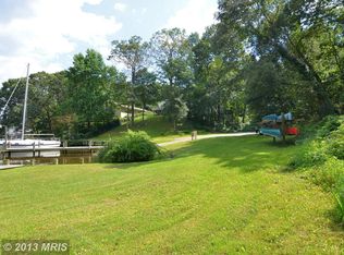 26 Stone Dr, Pasadena, MD 21122