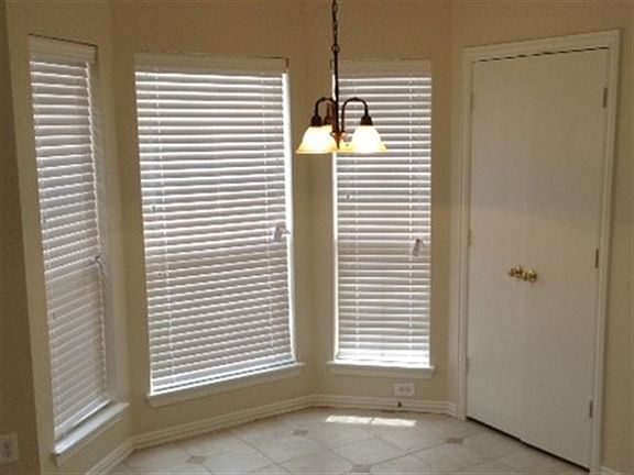 4th image of 1108 Palomino Dr