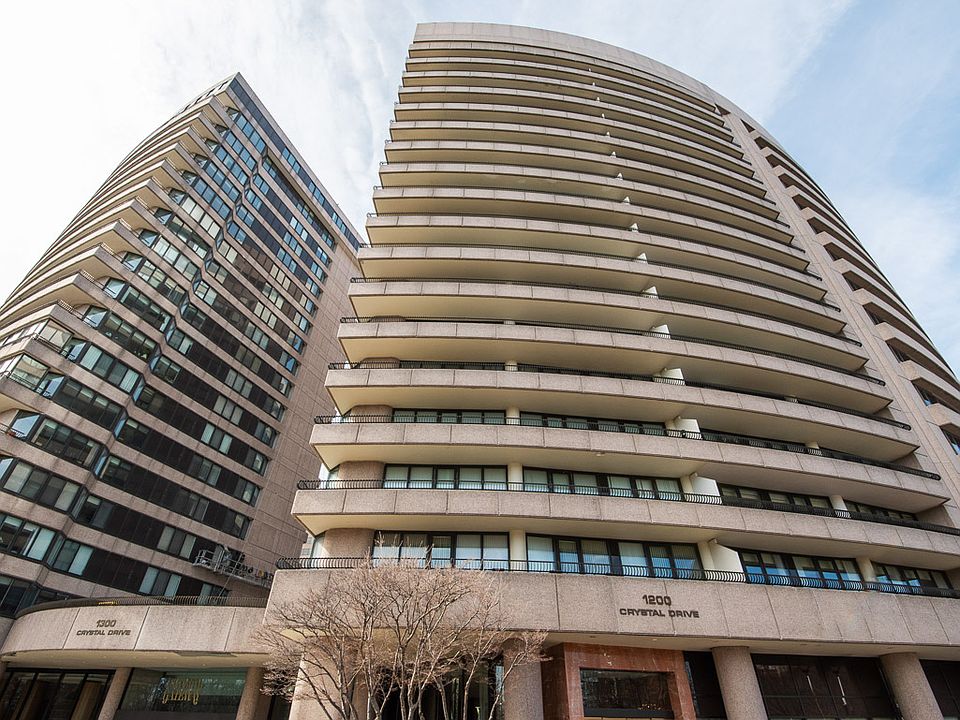1st image of 1200 Crystal Dr APT 1713