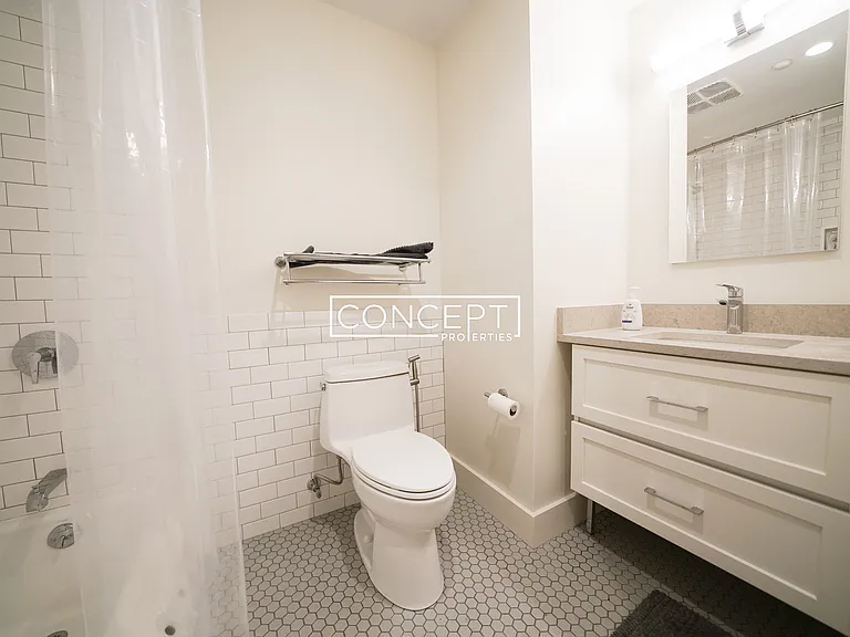 56-58 John F Kennedy St #4 — Photo 15