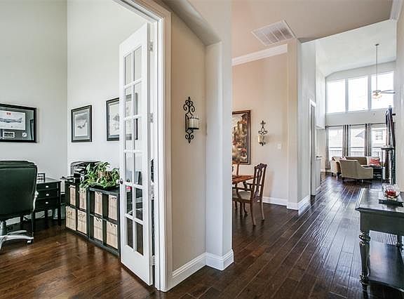 4th image of 304 Gentle Creek Dr