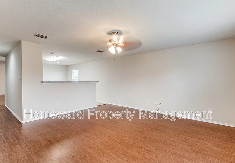 14048 Firebush Ln — Photo 5