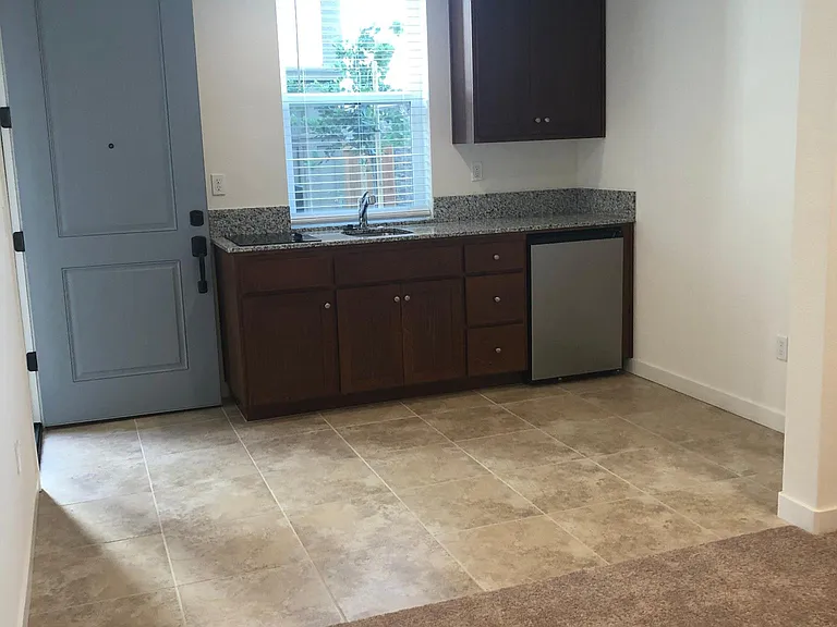 210 Ashton Way #A — Photo 3