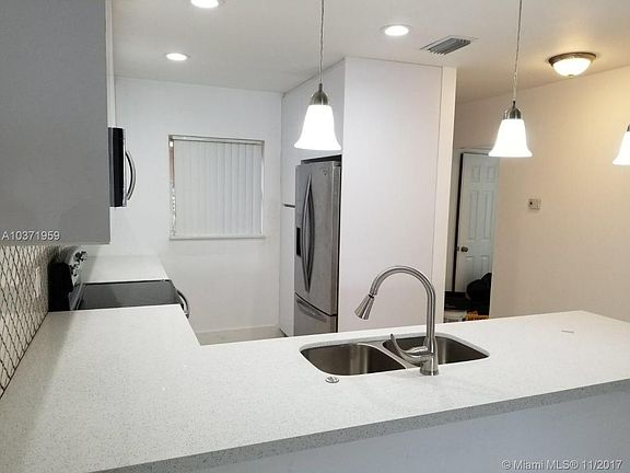 5th image of 2413 SW 58th Mnr