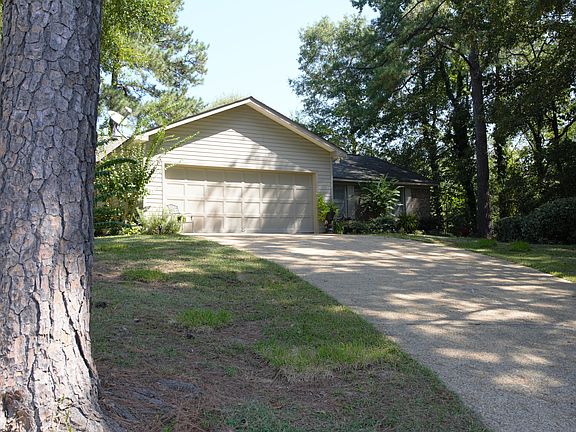 3rd image of 3420 Mayberry Landing Dr