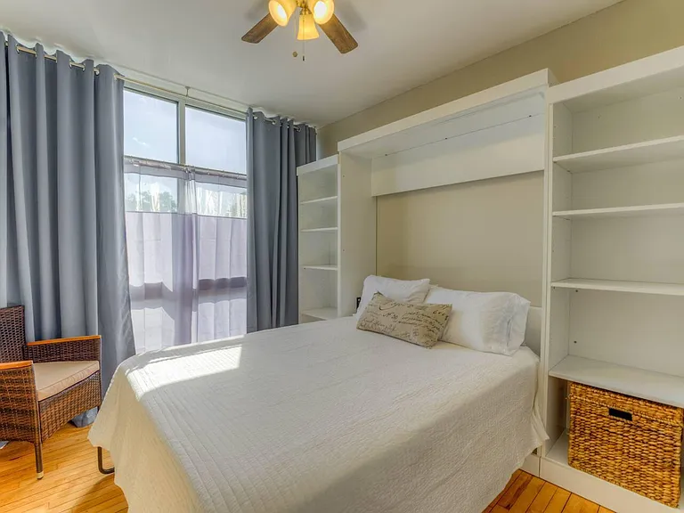 3rd bedroom upstairs, murphy bed included (queen)