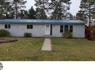 502 S Broad St, Harrison, MI 48625